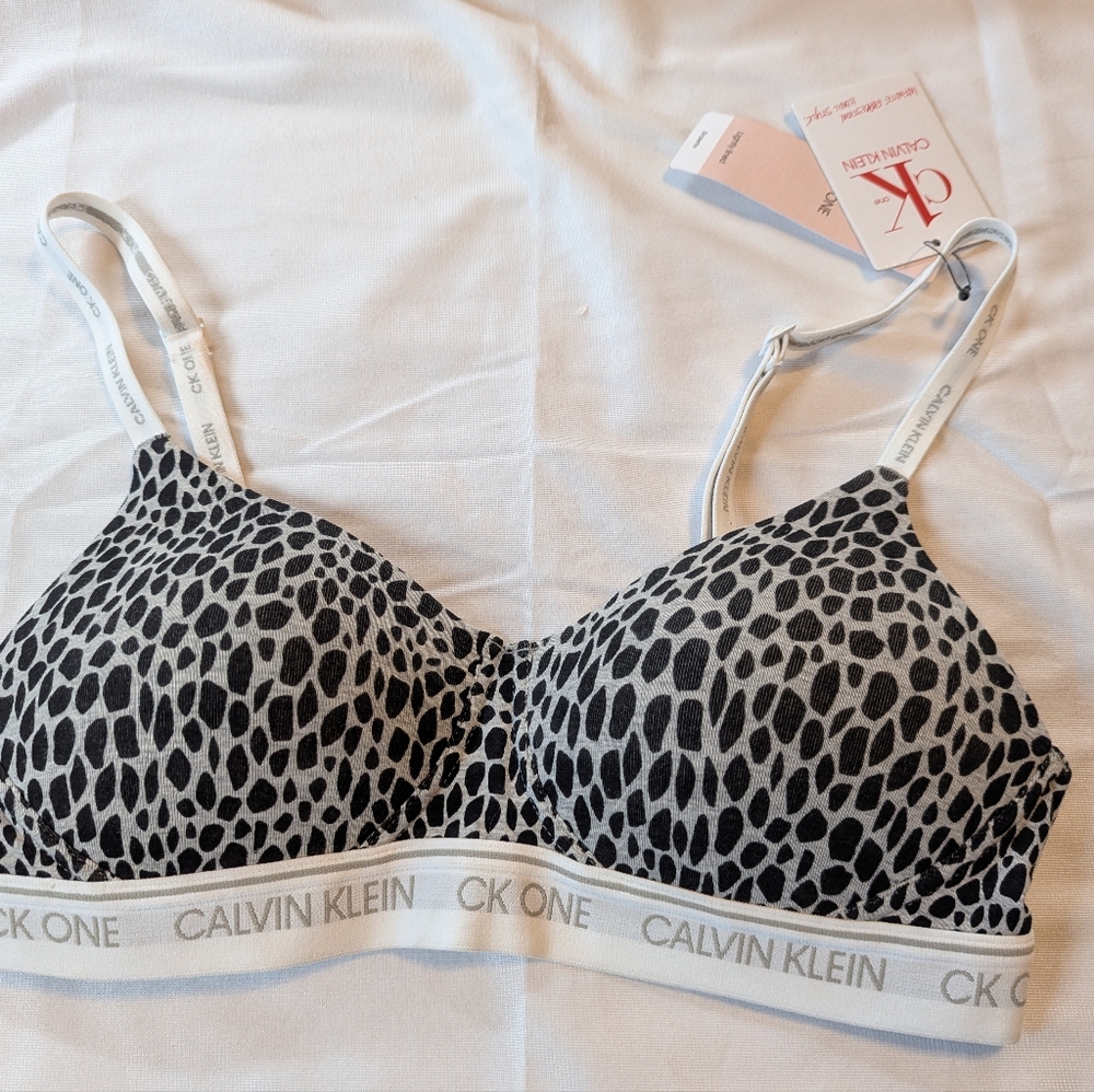 CK One Lightly Lined Bralette Size Small BNWT